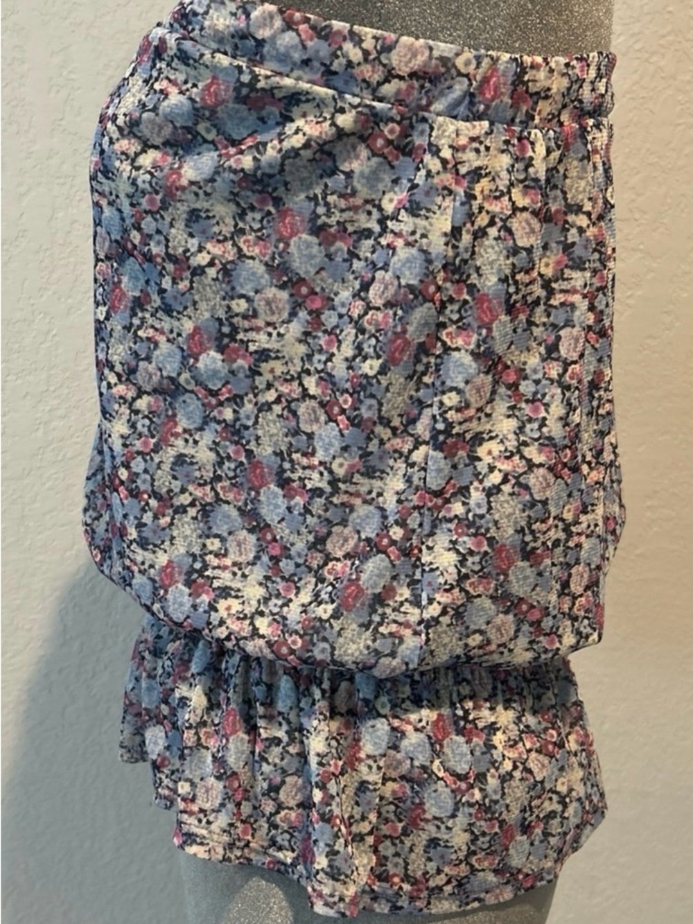 New York & Company floral blouson tube top/halter - Picture 4 of 5